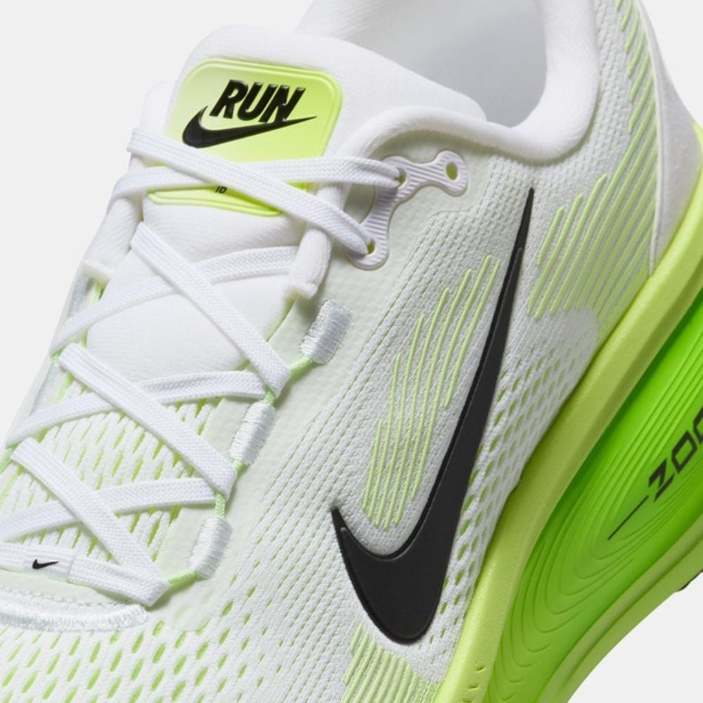 Nike Vomero 18 Iconic