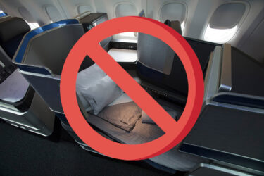 Lie-flat airplane seats possibly restricted by 2025.