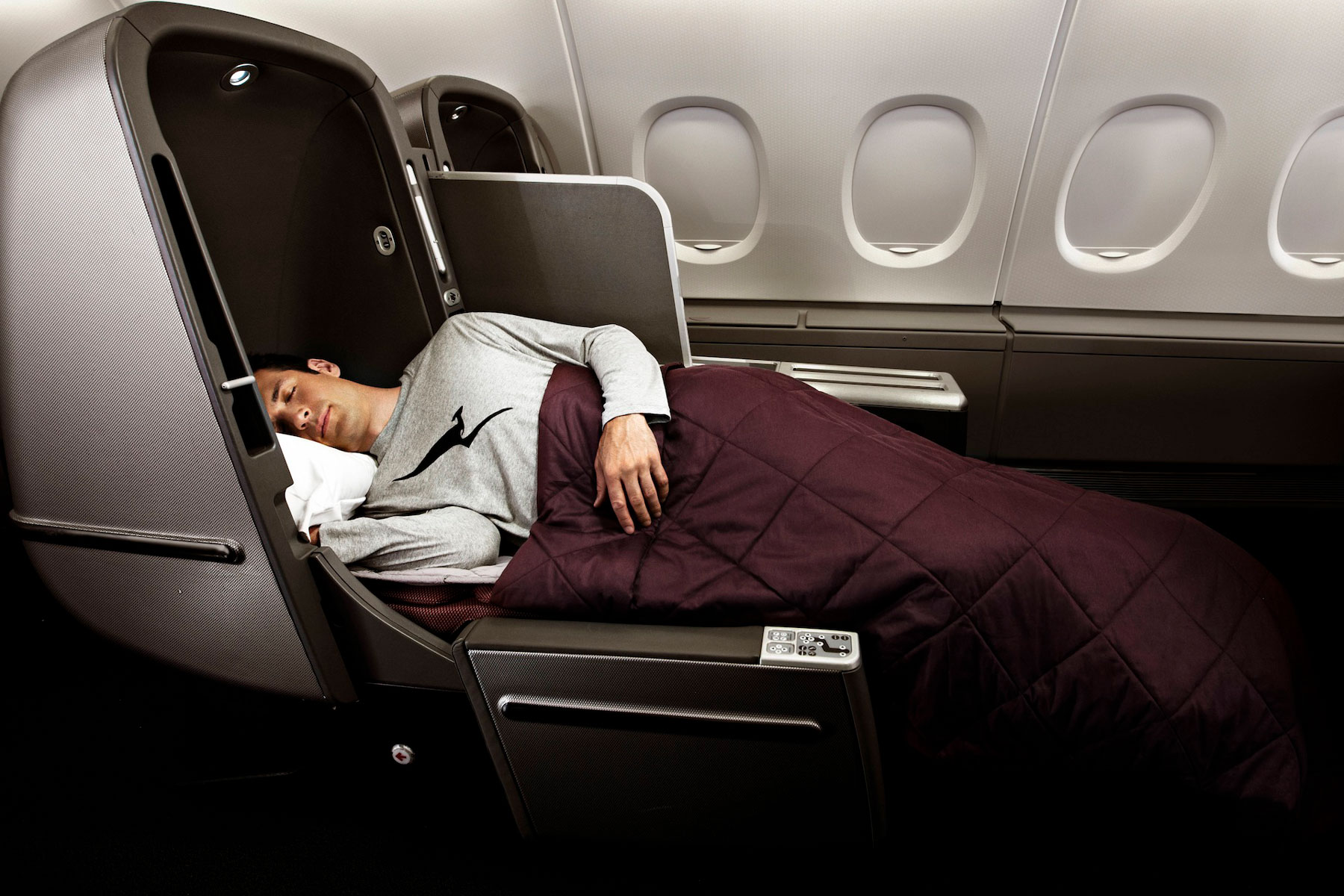 Frequent flyer sleeps in Qantas first-class luxury.